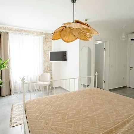 Hotel Voger Koeyici *