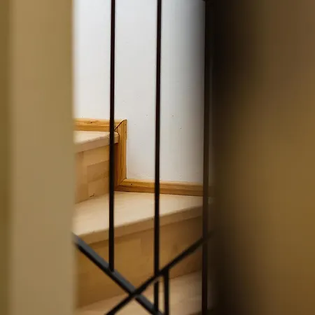 Voger Koeyici Отель