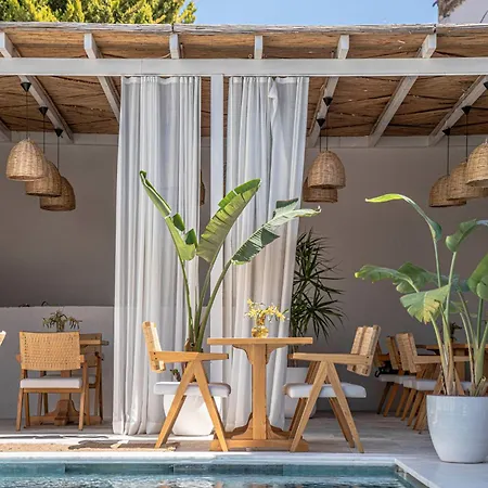 Voger Koeyici 酒店 *